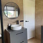 Gate 1 Bnb, 177 House Nr, *