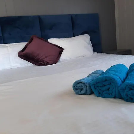 Gate 1 Bnb, 177 House Nr, * Maloy