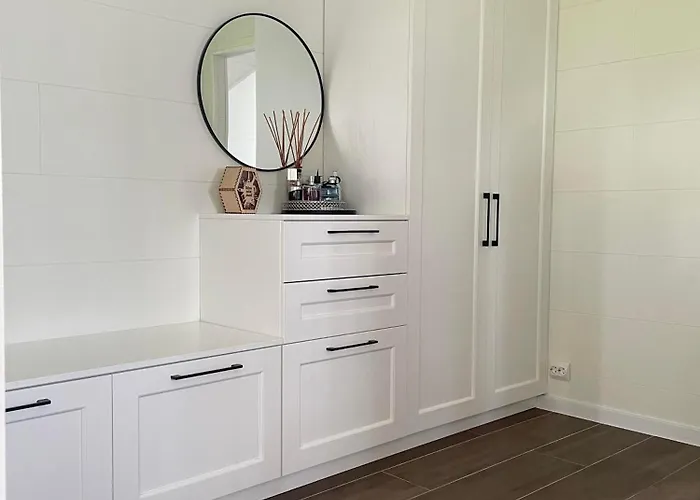 Gate 1 Bnb, 177 House Nr, * Maloy