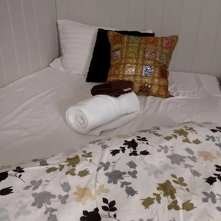 Gate 1 Bnb, 177 House Nr, Oda ve Kahvaltı *