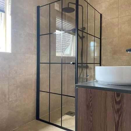 Gate 1 Bnb, 177 House Nr, Oda ve Kahvaltı