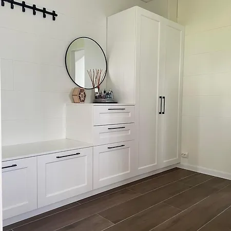 Gate 1 Bnb, 177 House Nr, * Maloy